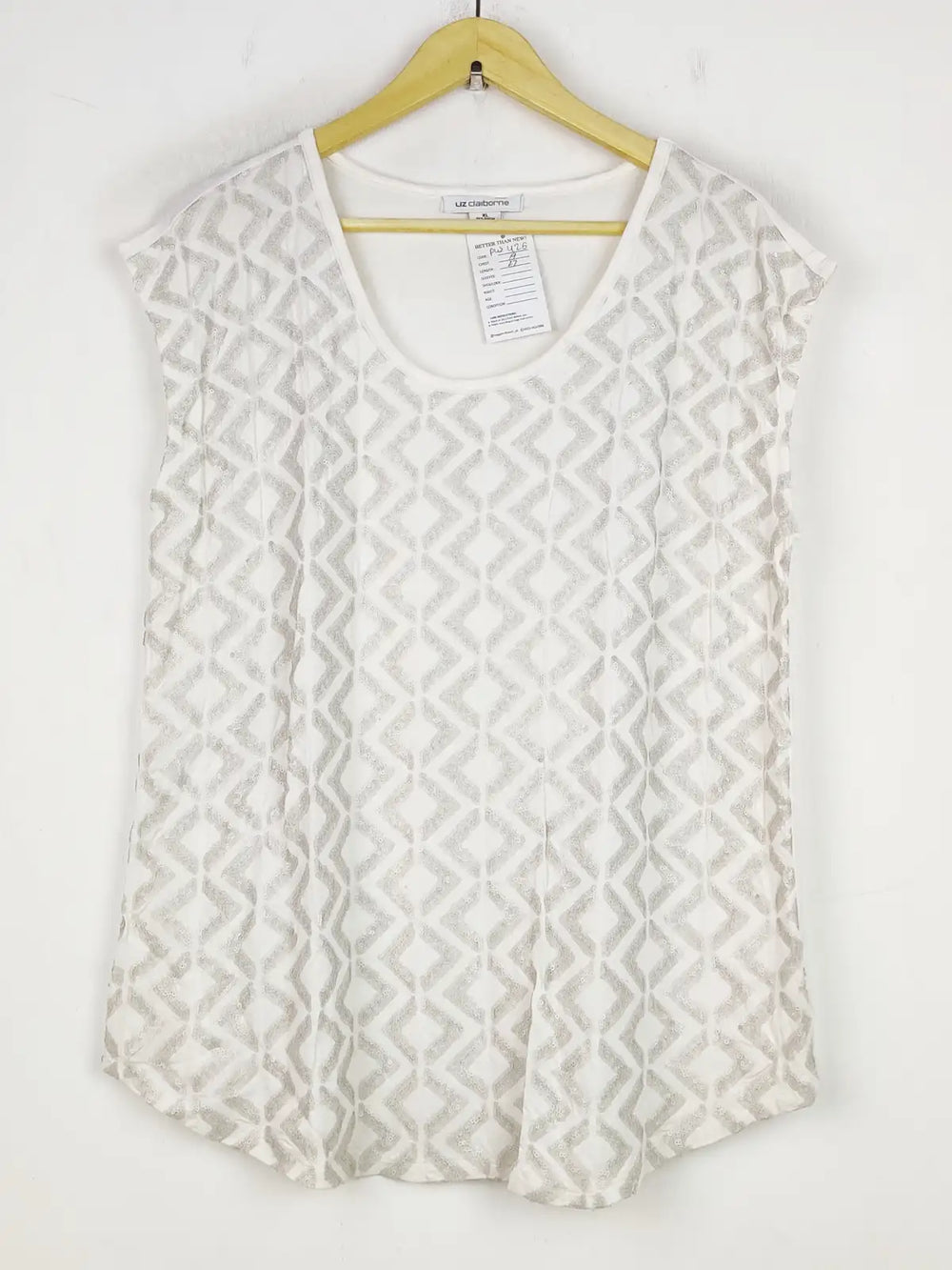 Buy online pre-used pre-loved 100% authentic & Original branded Liz Claiborne (PW-426) available in Pakistan. Top international brands avilable.