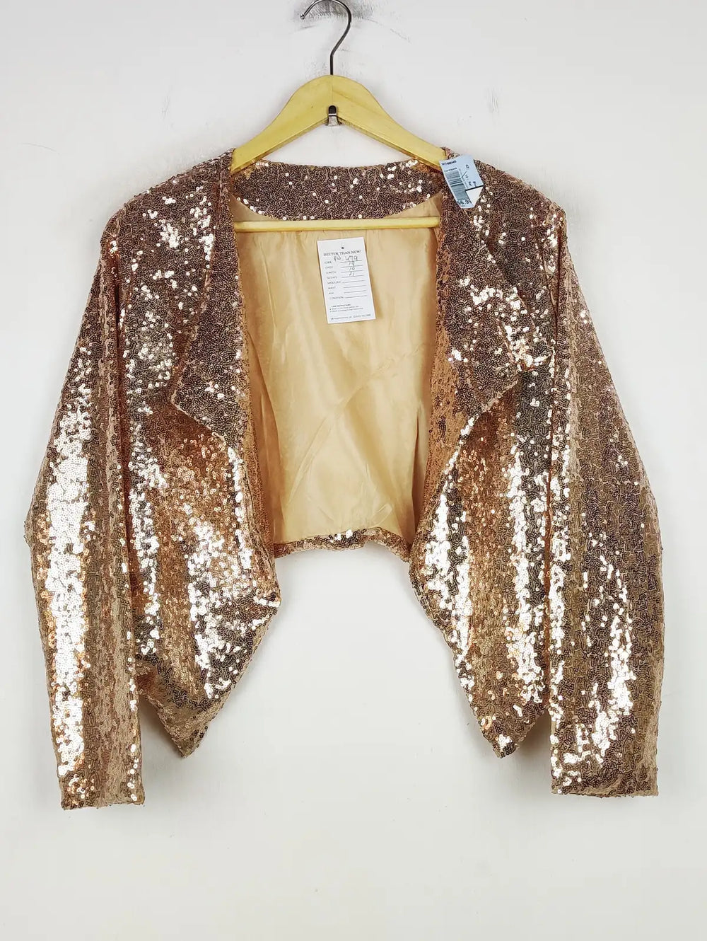Buy online pre-used pre-loved 100% authentic & Original branded Unknown Brand (PW-479) available in Pakistan. Top international brands avilable.