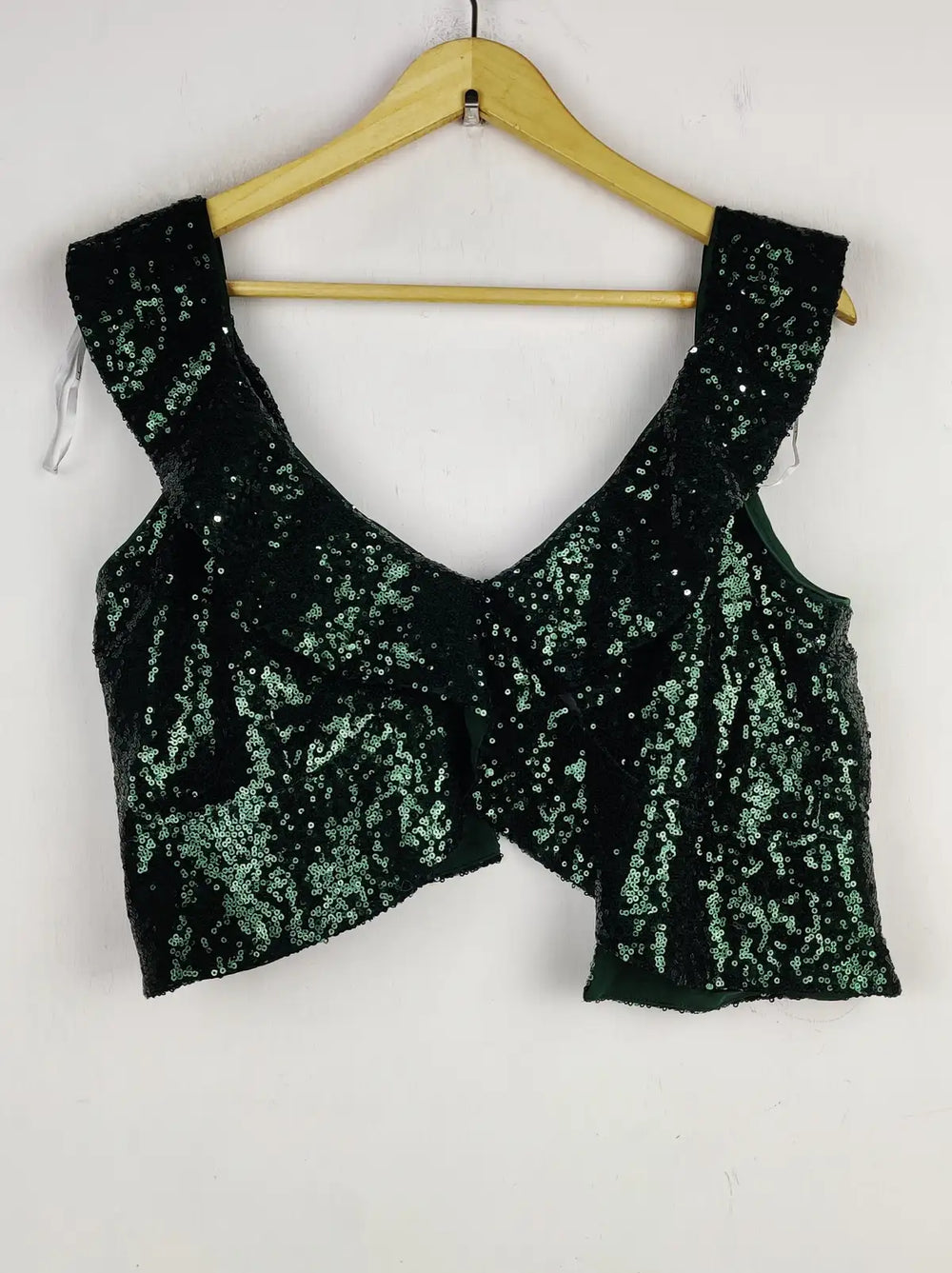 Buy online pre-used pre-loved 100% authentic & Original branded Lulus (PW-53) available in Pakistan. Top international brands avilable.