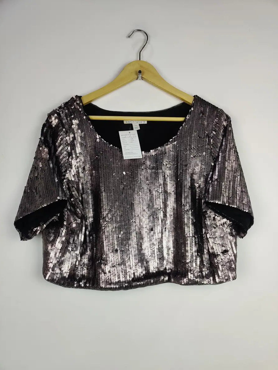 Buy online pre-used pre-loved 100% authentic & Original branded Ashley Nell (PW-573) available in Pakistan. Top international brands avilable.