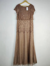 Buy online pre-used pre-loved 100% authentic & Original branded Papaya (PW-686) available in Pakistan. Top international brands avilable.