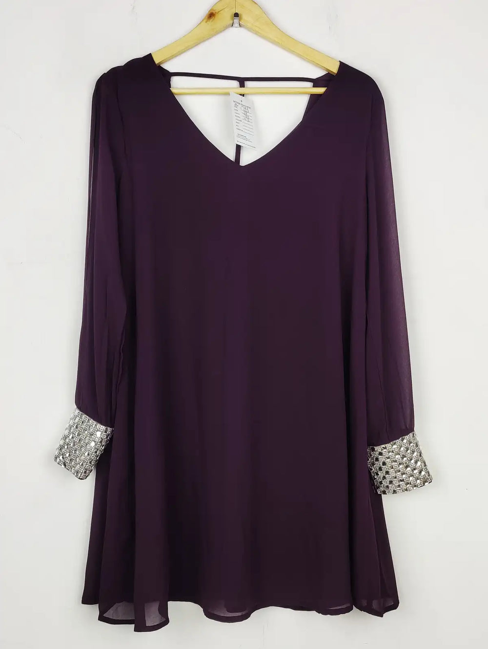 Buy online pre-used pre-loved 100% authentic & Original branded Forever21 (PW-795) available in Pakistan. Top international brands avilable.