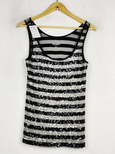 Buy online pre-used pre-loved 100% authentic & Original branded Old Navy (PW-941) available in Pakistan. Top international brands avilable.