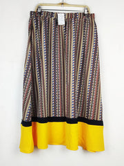 Buy online pre-used pre-loved 100% authentic & Original branded Shein (S-1041) available in Pakistan. Top international brands avilable.