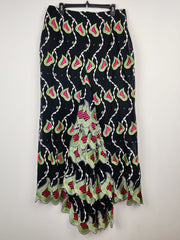 Buy online pre-used pre-loved 100% authentic & Original branded Unknown (S-104) available in Pakistan. Top international brands avilable.