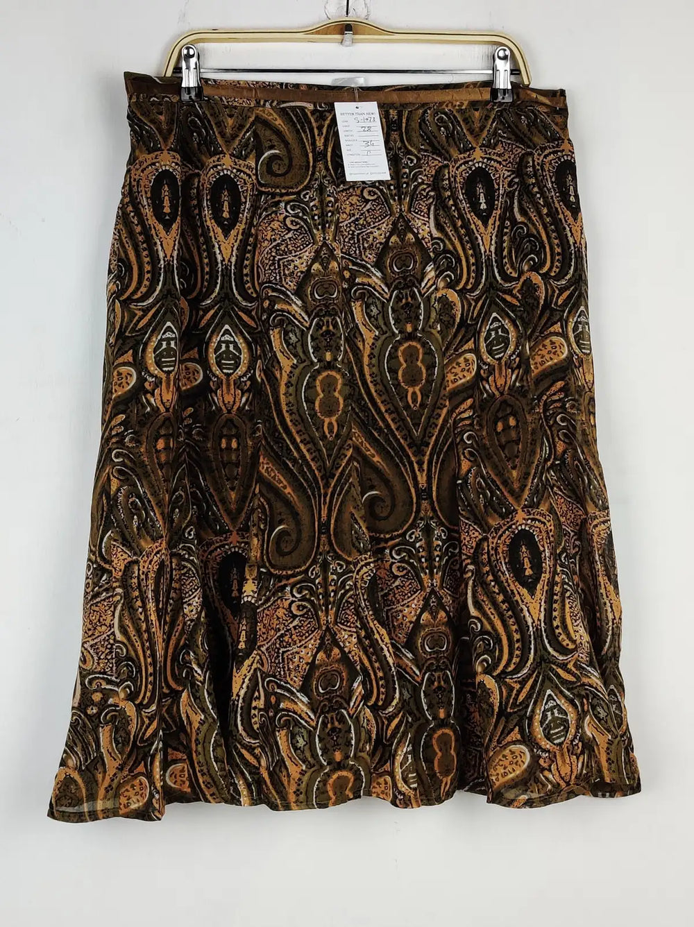 Buy online pre-used pre-loved 100% authentic & Original branded Damart (S-1073) available in Pakistan. Top international brands avilable.