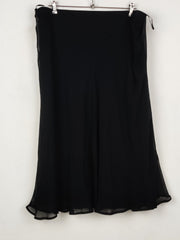 Buy online pre-used pre-loved 100% authentic & Original branded Marks & Spencer (S-1364) available in Pakistan. Top international brands avilable.