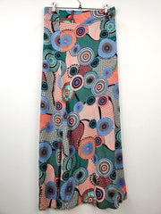 Buy online pre-used pre-loved 100% authentic & Original branded Suzy Shier (S-136) available in Pakistan. Top international brands avilable.