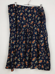Buy online pre-used pre-loved 100% authentic & Original branded Unknown Brand (S-1438) available in Pakistan. Top international brands avilable.