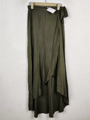 Buy online pre-used pre-loved 100% authentic & Original branded H&M (S-1521) available in Pakistan. Top international brands avilable.
