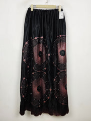 Buy online pre-used pre-loved 100% authentic & Original branded Unknown Brand (S-1562) available in Pakistan. Top international brands avilable.