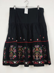 Buy online pre-used pre-loved 100% authentic & Original branded Atmosphere (S-1606) available in Pakistan. Top international brands avilable.