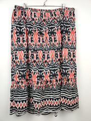 Buy online pre-used pre-loved 100% authentic & Original branded Unknown Brand (S-162) available in Pakistan. Top international brands avilable.