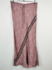 Buy online pre-used pre-loved 100% authentic & Original branded Evie (S-180) available in Pakistan. Top international brands avilable.