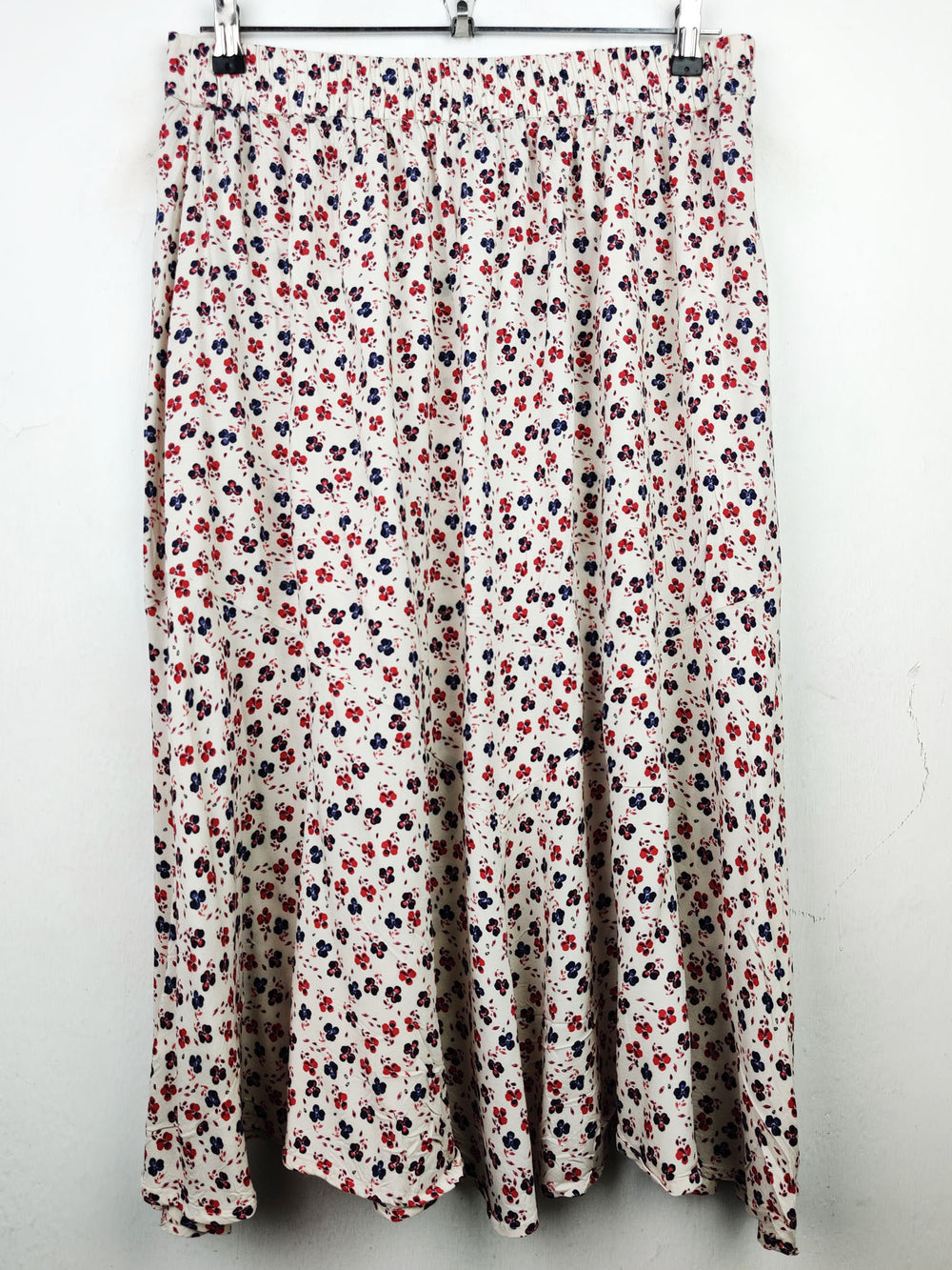 Buy online pre-used pre-loved 100% authentic & Original branded John Lewis (S-325) available in Pakistan. Top international brands avilable.