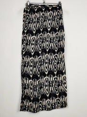 Buy online pre-used pre-loved 100% authentic & Original branded George (S-513) available in Pakistan. Top international brands avilable.