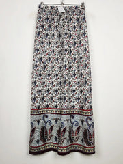 Buy online pre-used pre-loved 100% authentic & Original branded Zara (S-545) available in Pakistan. Top international brands avilable.