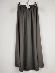 Buy online pre-used pre-loved 100% authentic & Original branded Unknown Brand (S-613) available in Pakistan. Top international brands avilable.