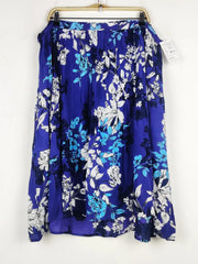 Buy online pre-used pre-loved 100% authentic & Original branded Unknown Brand (S-907) available in Pakistan. Top international brands avilable.