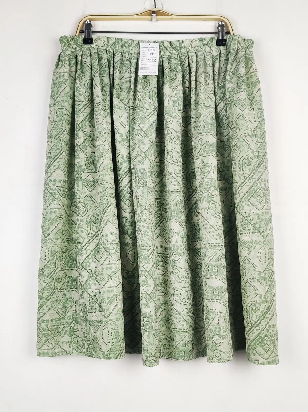 Buy online pre-used pre-loved 100% authentic & Original branded Bonmarche (S-971) available in Pakistan. Top international brands avilable.