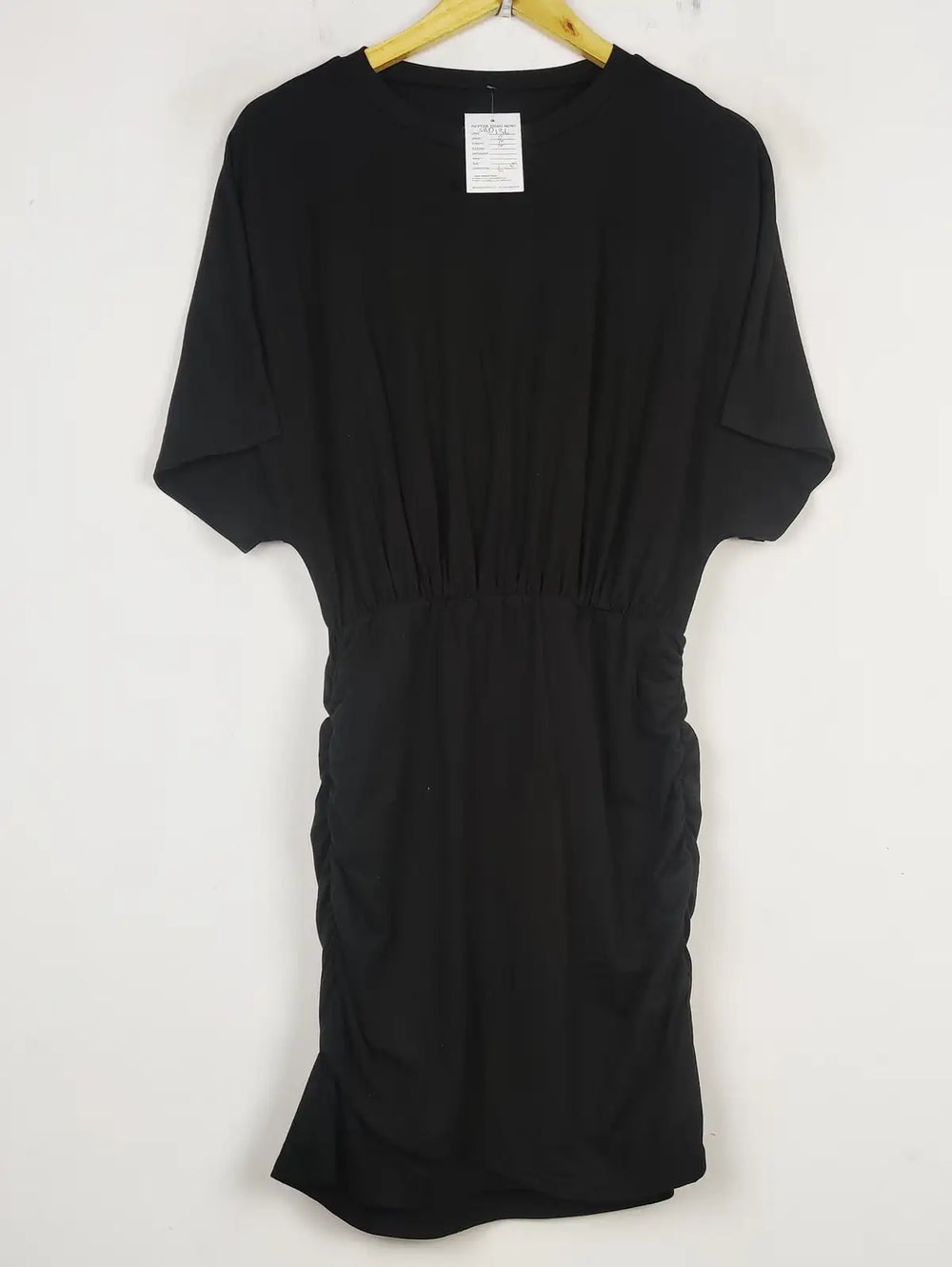 Buy online pre-used pre-loved 100% authentic & Original branded Shein (SBD-136) available in Pakistan. Top international brands avilable.