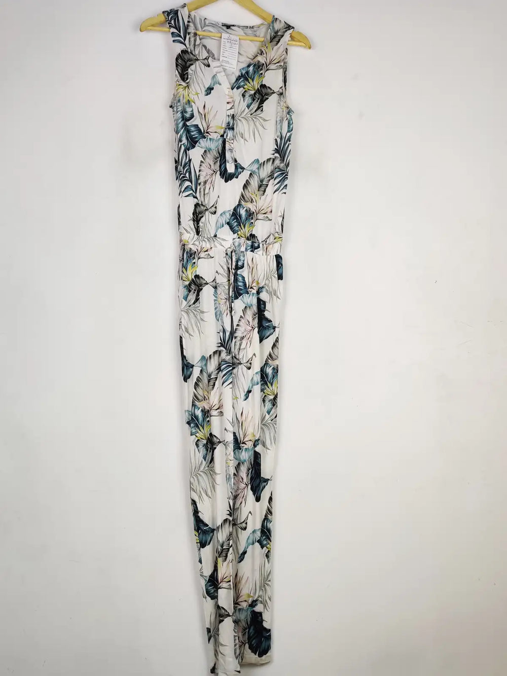 Buy online pre-used pre-loved 100% authentic & Original branded Lascana (SBD-244) available in Pakistan. Top international brands avilable.