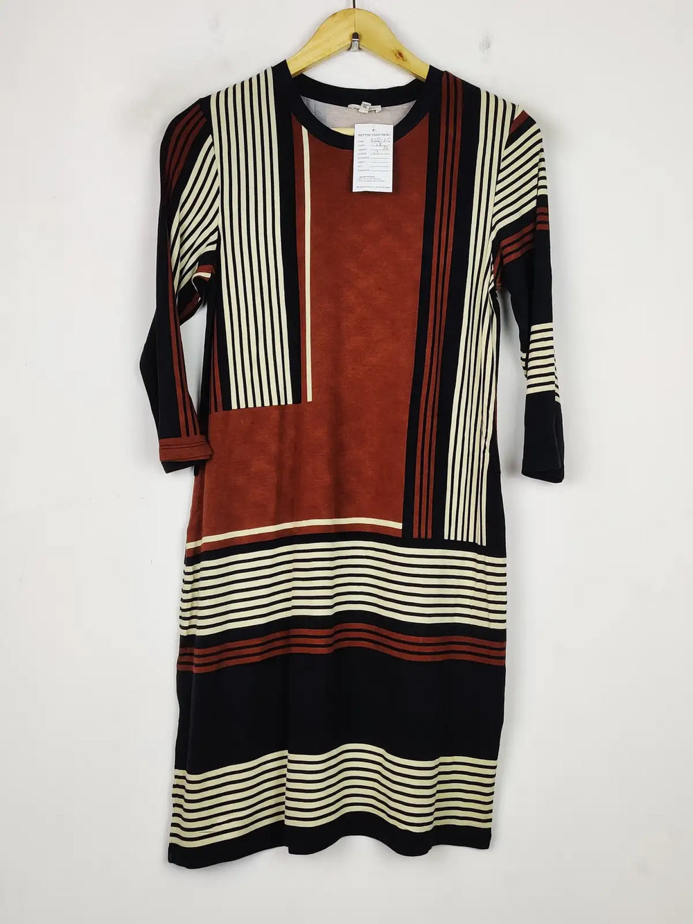 Buy online pre-used pre-loved 100% authentic & Original branded River Island (SBD-25) available in Pakistan. Top international brands avilable.