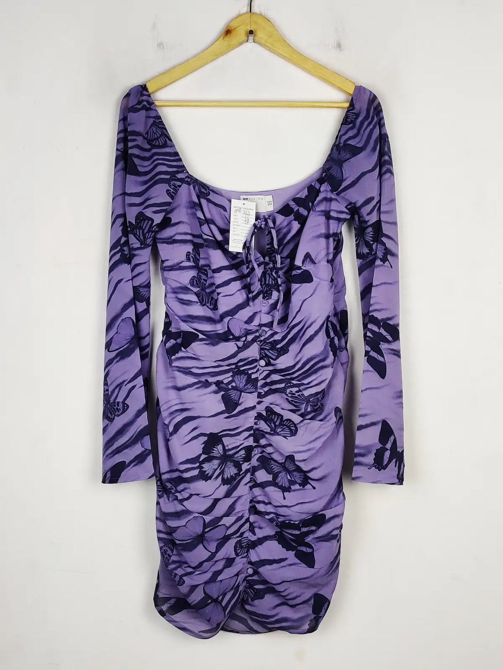 Buy online pre-used pre-loved 100% authentic & Original branded Asos (SBD-313) available in Pakistan. Top international brands avilable.