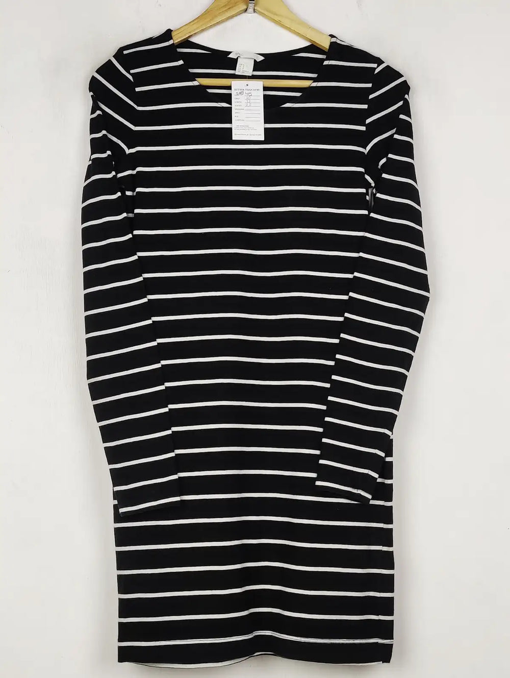 Buy online pre-used pre-loved 100% authentic & Original branded H&M (SBD-415) available in Pakistan. Top international brands avilable.
