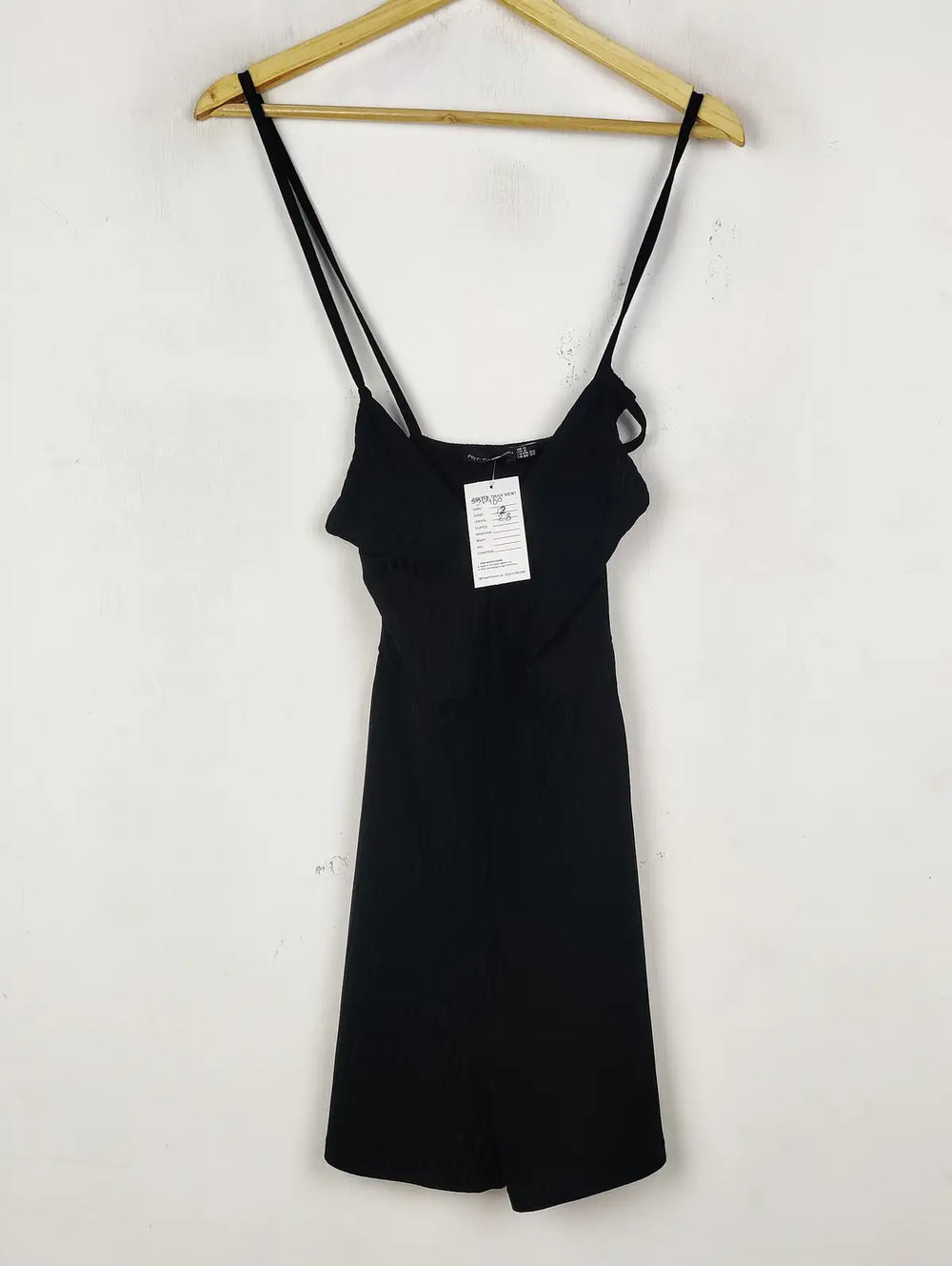 Buy online pre-used pre-loved 100% authentic & Original branded Prettylittlething (SBD-460) available in Pakistan. Top international brands avilable.
