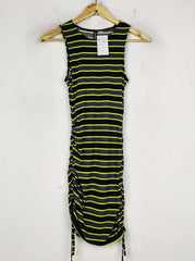Buy online pre-used pre-loved 100% authentic & Original branded H&M (SBD-471) available in Pakistan. Top international brands avilable.