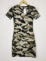 Buy online pre-used pre-loved 100% authentic & Original branded H&M (SBD-47) available in Pakistan. Top international brands avilable.