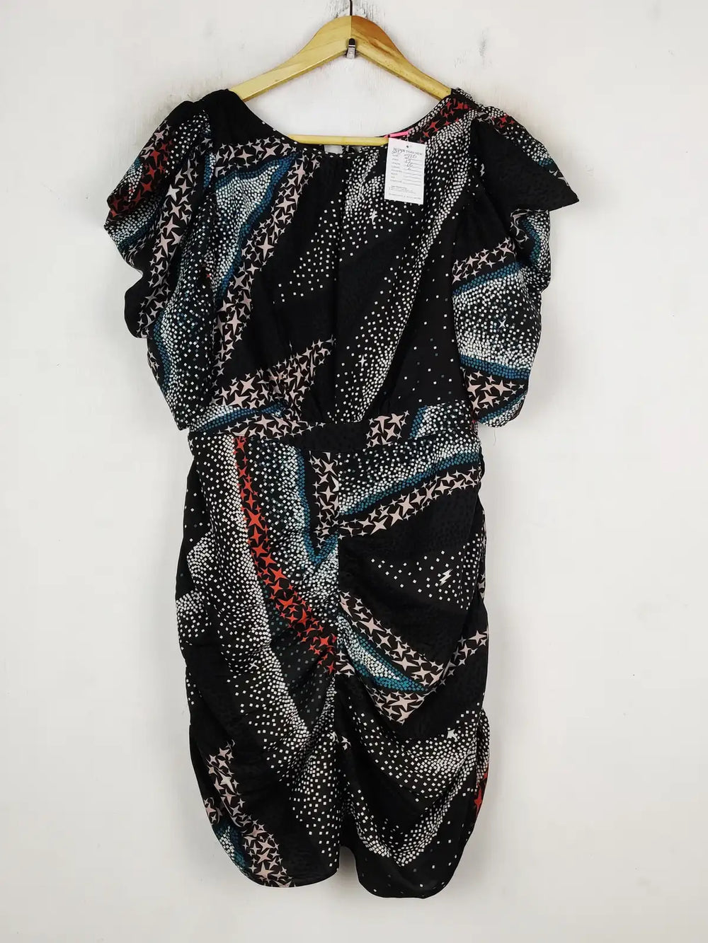 Buy online pre-used pre-loved 100% authentic & Original branded Fusion (SBD-526) available in Pakistan. Top international brands avilable.