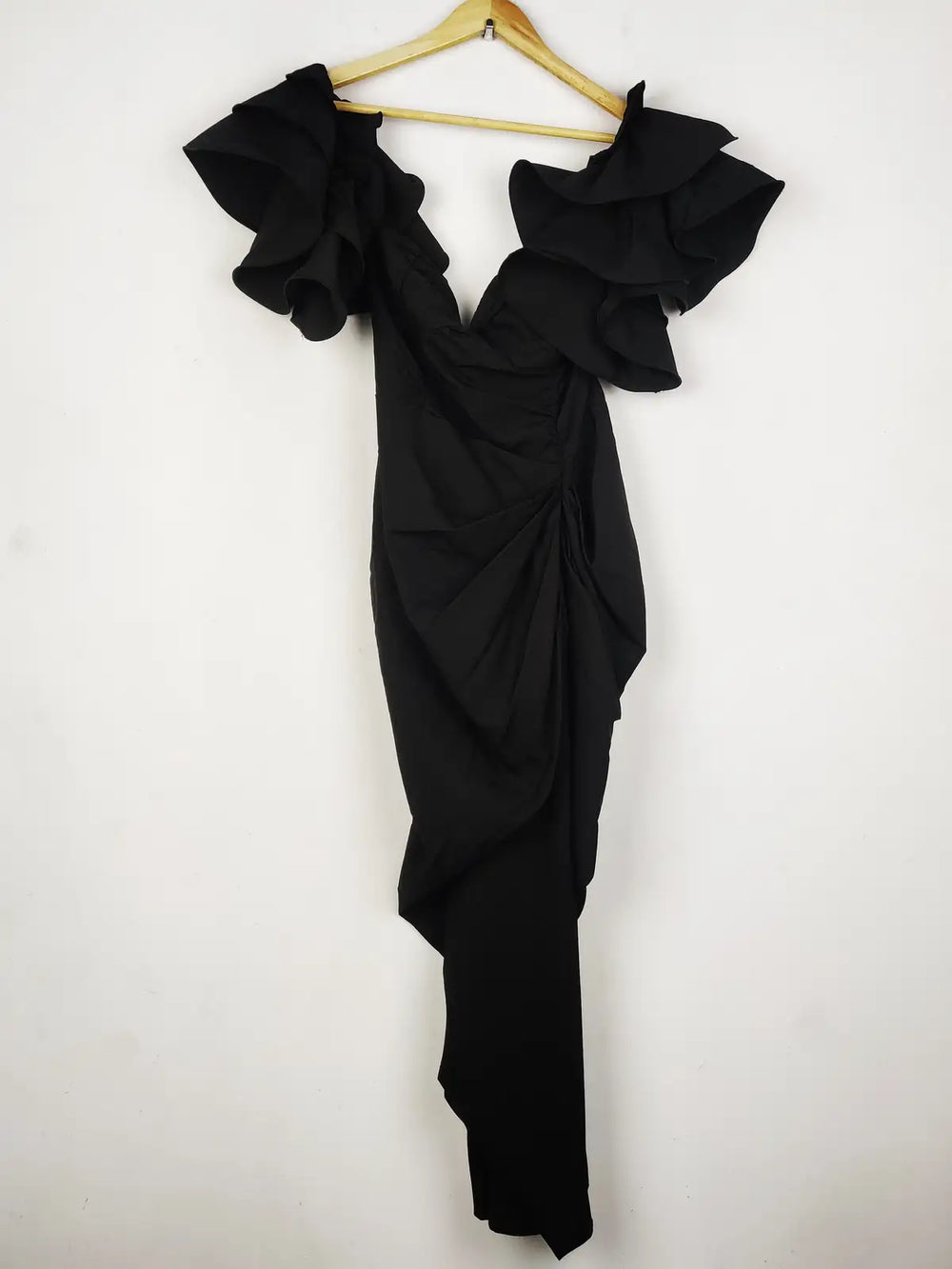 Buy online pre-used pre-loved 100% authentic & Original branded Prettylittlething (SBD-533) available in Pakistan. Top international brands avilable.