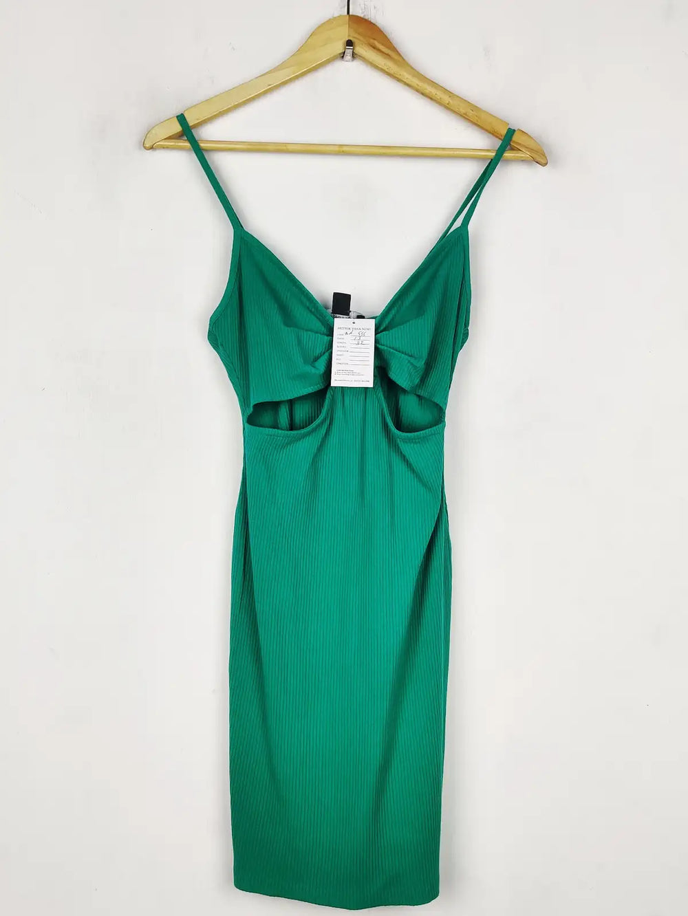 Buy online pre-used pre-loved 100% authentic & Original branded Primark (SBD-555) available in Pakistan. Top international brands avilable.