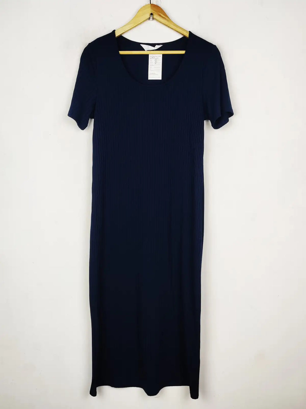 Buy online pre-used pre-loved 100% authentic & Original branded Primark (SBD-560) available in Pakistan. Top international brands avilable.