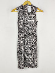 Buy online pre-used pre-loved 100% authentic & Original branded Jane Norman (SBD-603) available in Pakistan. Top international brands avilable.