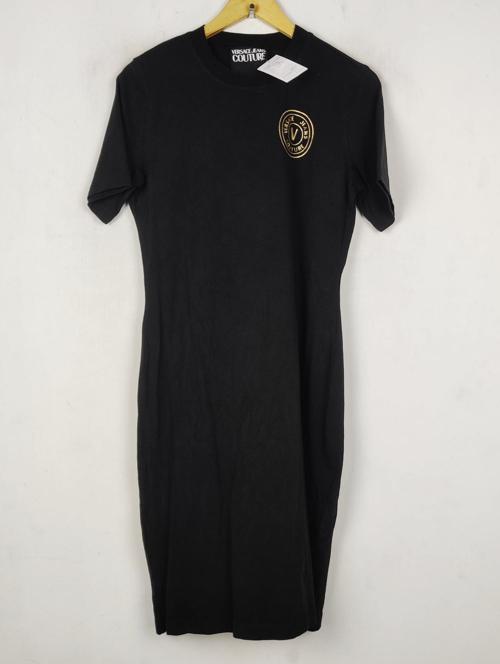 Buy online pre-used pre-loved 100% authentic & Original branded V.E.R.S.A.C.E (SBD-660) available in Pakistan. Top international brands avilable.