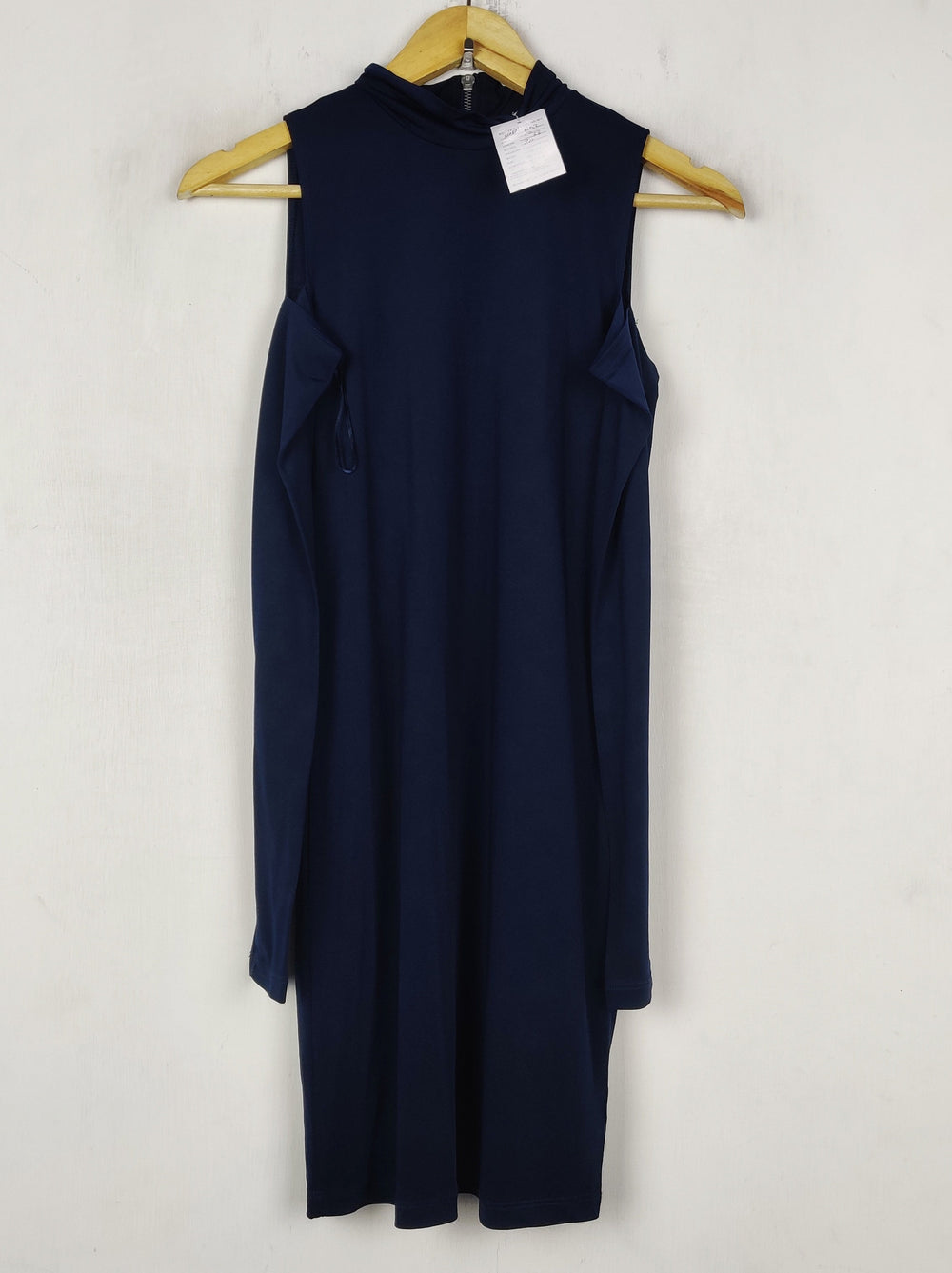 Buy online pre-used pre-loved 100% authentic & Original branded Glamorous (SBD-662) available in Pakistan. Top international brands avilable.