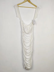 Buy online pre-used pre-loved 100% authentic & Original branded Feme Luxe (SBD-67) available in Pakistan. Top international brands avilable.