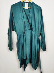 Buy online pre-used pre-loved 100% authentic & Original branded Zara (SBD-722) available in Pakistan. Top international brands avilable.