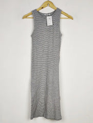 Buy online pre-used pre-loved 100% authentic & Original branded Zara (SBD-73) available in Pakistan. Top international brands avilable.