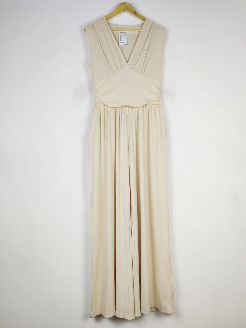 Buy online pre-used pre-loved 100% authentic & Original branded Unknown Brand (SBD-99) available in Pakistan. Top international brands avilable.