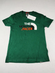 Buy online pre-used pre-loved 100% authentic & Original branded The North Face (SBT-2225) available in Pakistan. Top international brands avilable.