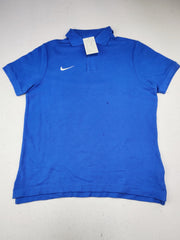 Buy online pre-used pre-loved 100% authentic & Original branded Nike (SBT-4253) available in Pakistan. Top international brands avilable.