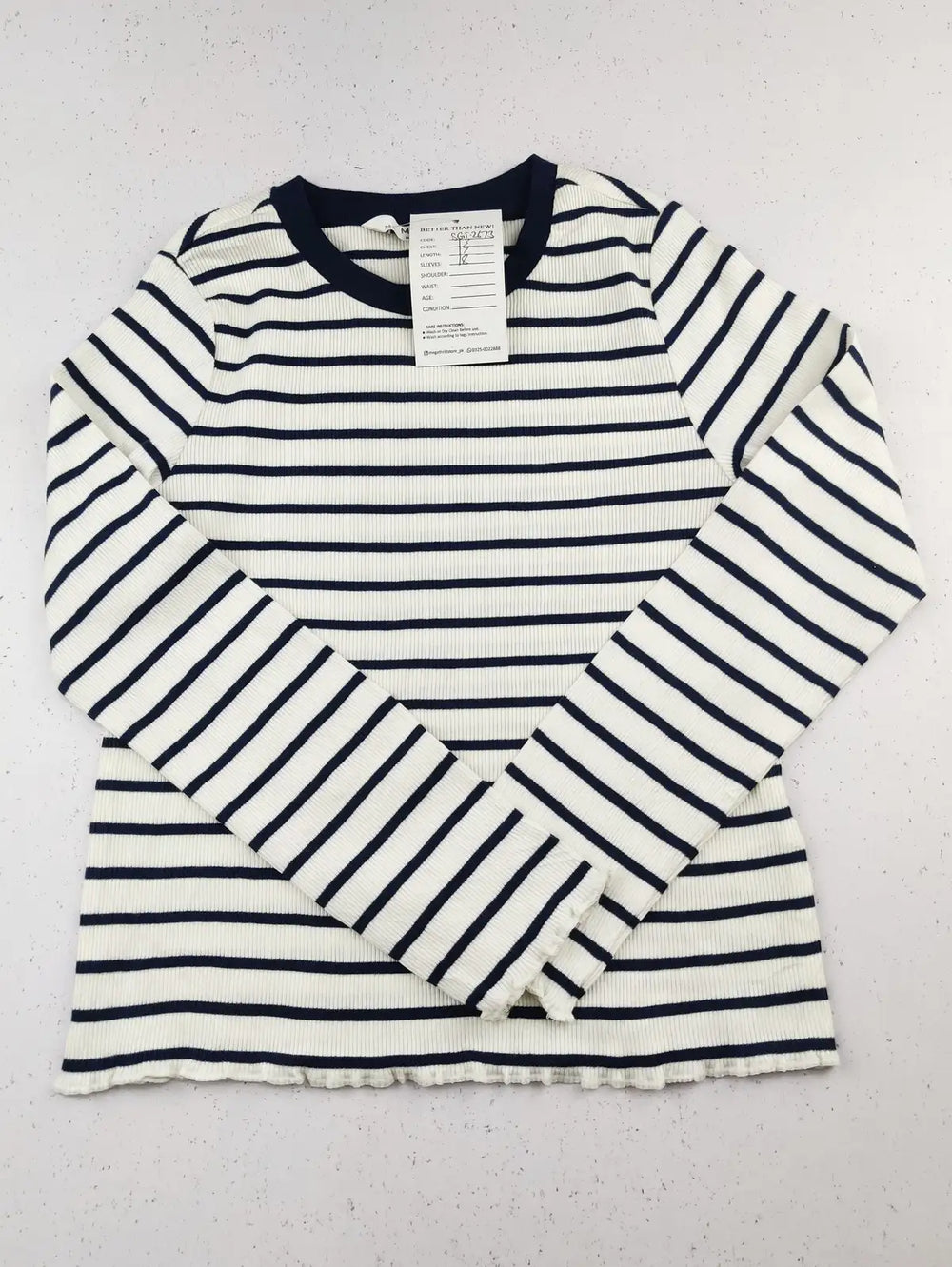 Buy online pre-used pre-loved 100% authentic & Original branded Marks & Spencer (SGT-2673) available in Pakistan. Top international brands avilable.