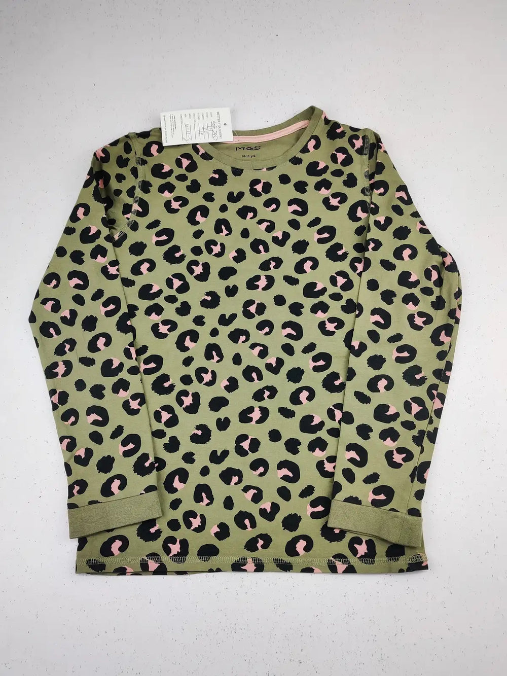 Buy online pre-used pre-loved 100% authentic & Original branded Marks & Spencer (SGT-2957) available in Pakistan. Top international brands avilable.