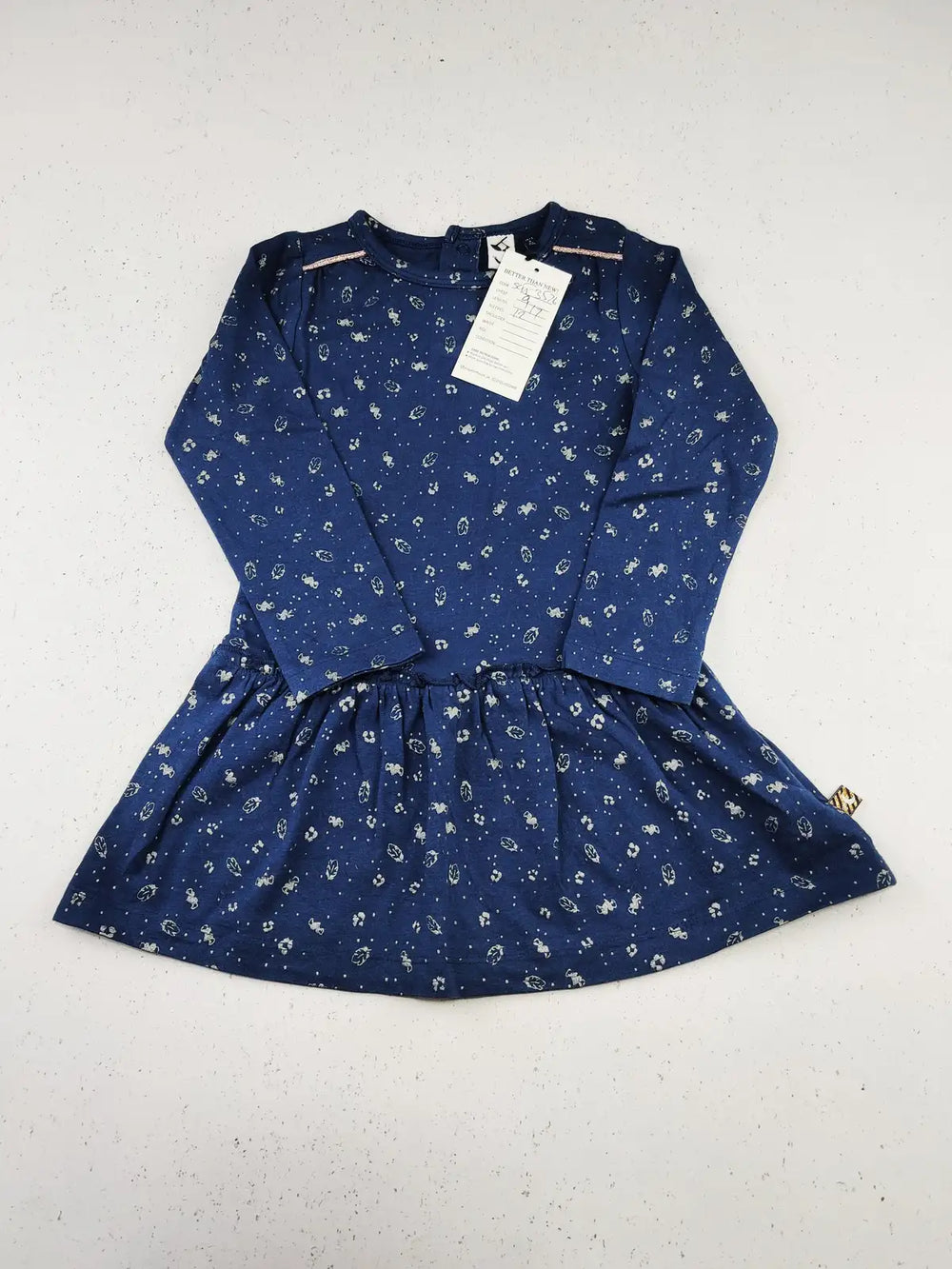 Buy online pre-used pre-loved 100% authentic & Original branded Unknown Brand (SGT-3576) available in Pakistan. Top international brands avilable.