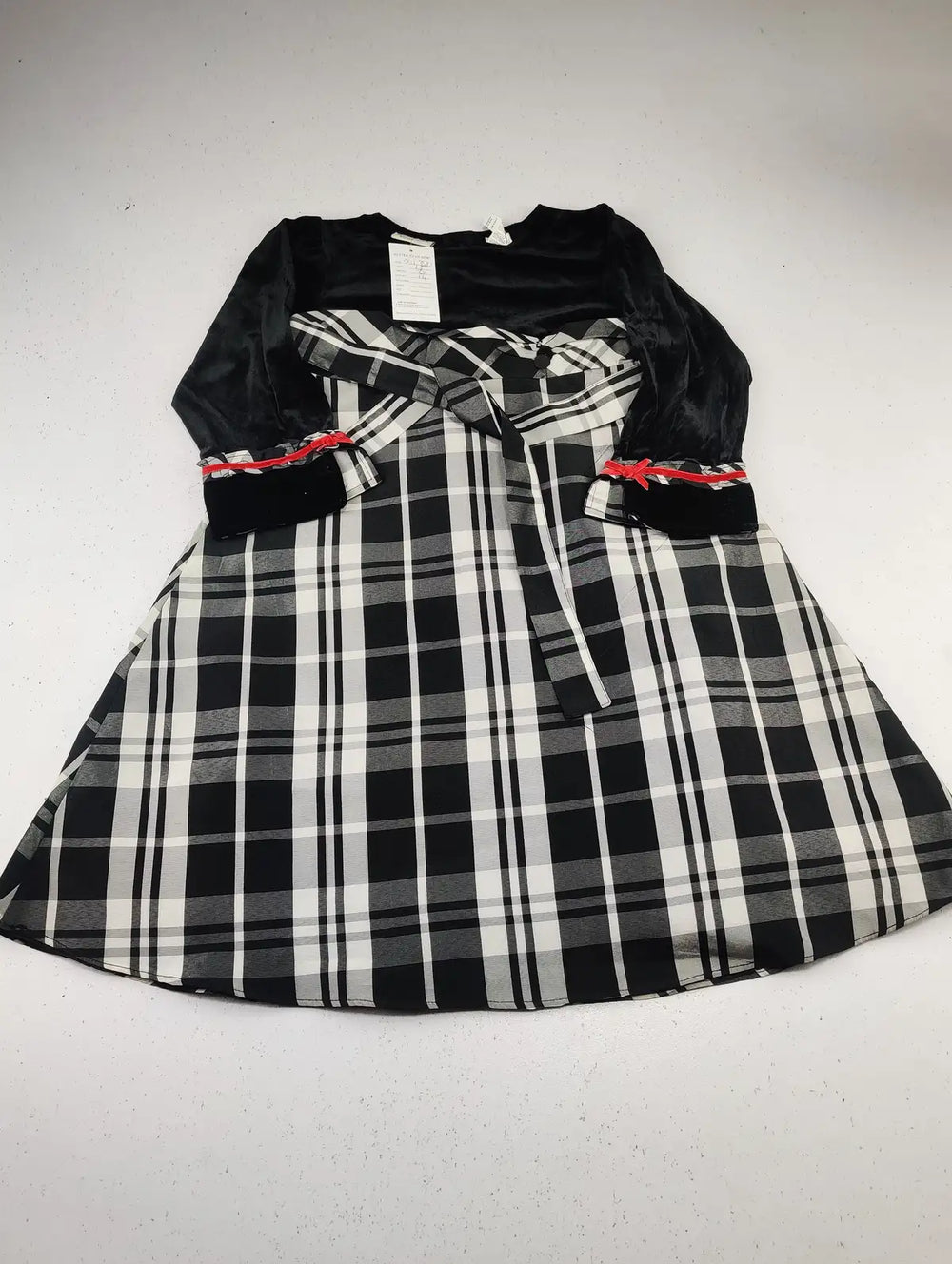 Buy online pre-used pre-loved 100% authentic & Original branded B.T. Kids (SGT-3581) available in Pakistan. Top international brands avilable.