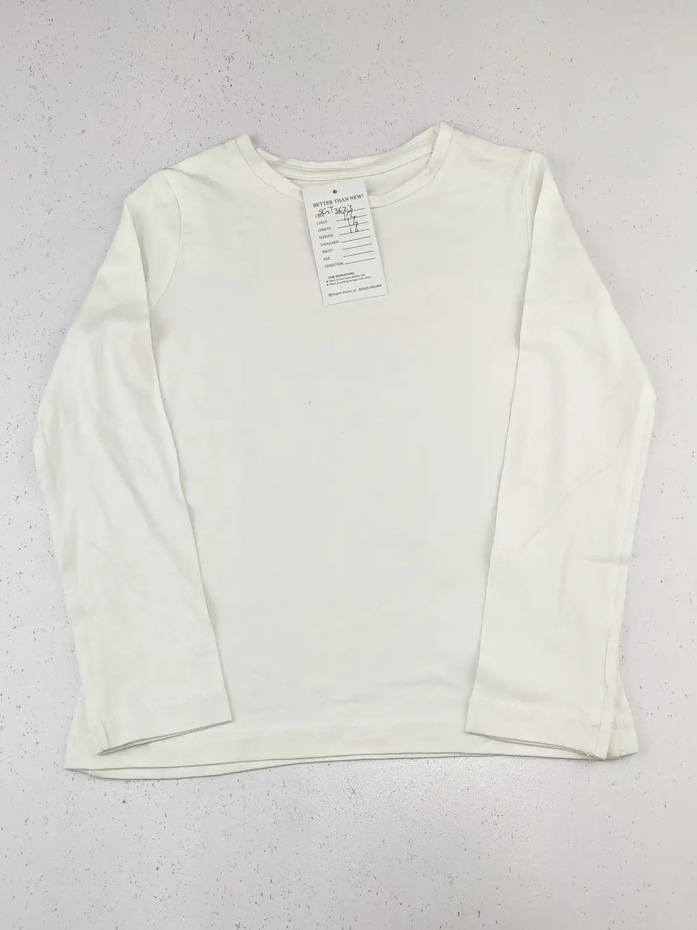 Buy online pre-used pre-loved 100% authentic & Original branded Unknown Brand (SGT-3623) available in Pakistan. Top international brands avilable.